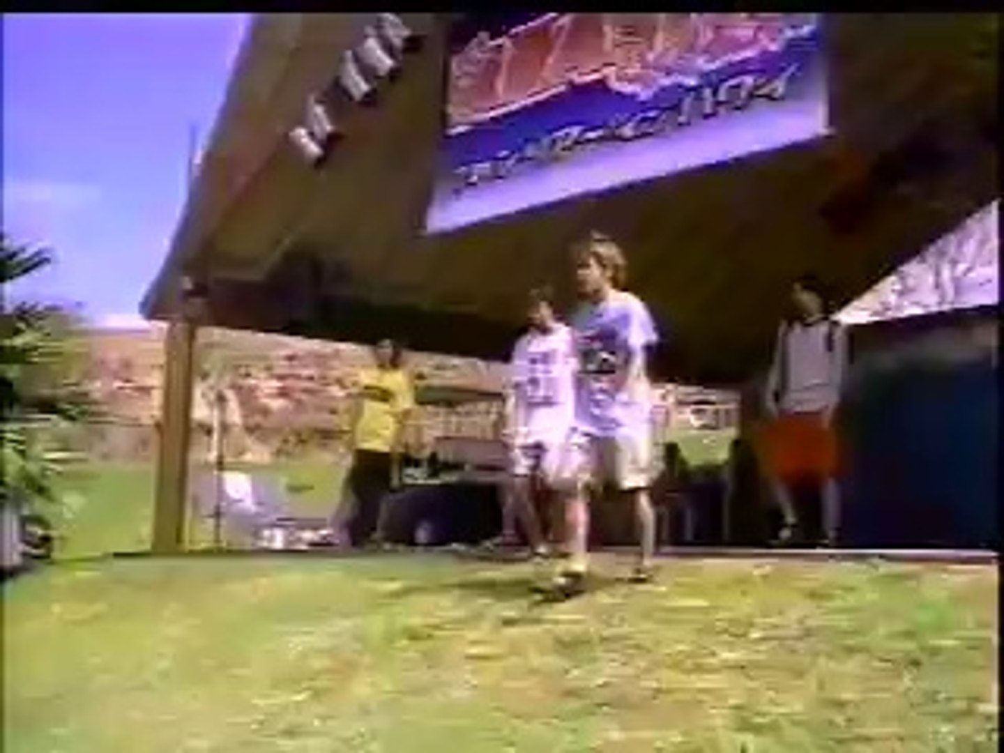 嵐 2002年 STAND UP HAWAII‼ ★参加者限定メモリアルビデオ x1080