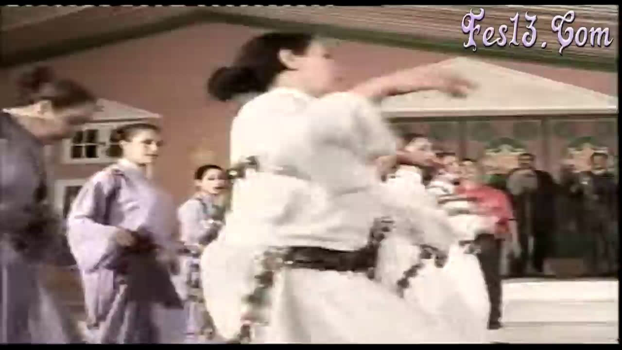 Aachik et Hasnaa  -  Clip 02