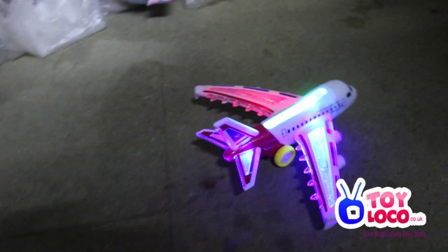 WWW.TOYLOCO.CO.UK Battery Operated Air Bus Toy 777-13