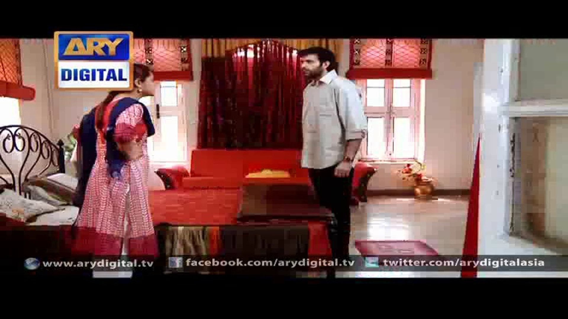 Sahnada omma oldida sikish