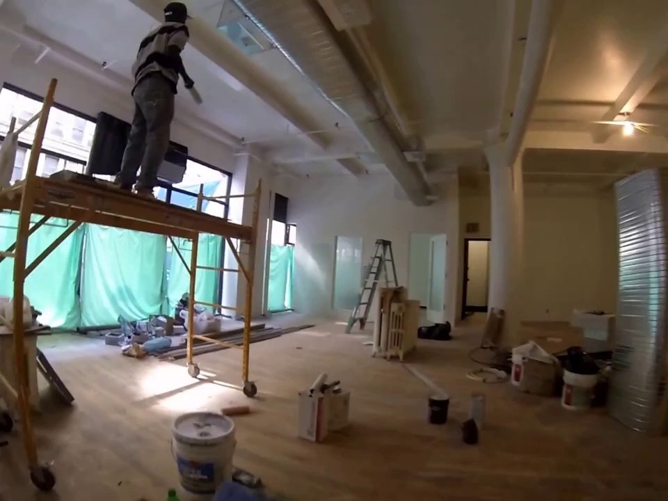 25TH & SIXTH AVE 6,500 SF BRIGHT FULL-FLOOR RAW CONDITION OFFICE LOFT