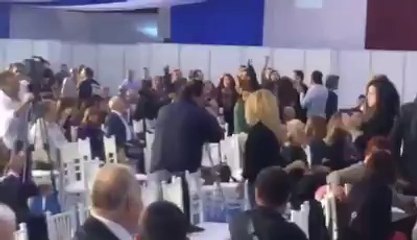 İZMİR BAROSU GENEL KURULUNDA   "KOBANİ" TARTIŞMASI