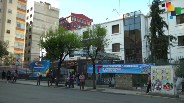 Government grants help reduce Bolivia's school dropout rate