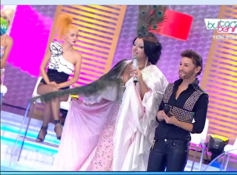 bu tarz benim eleme gecesi nurcan ve aycan şencan 25 10 2014