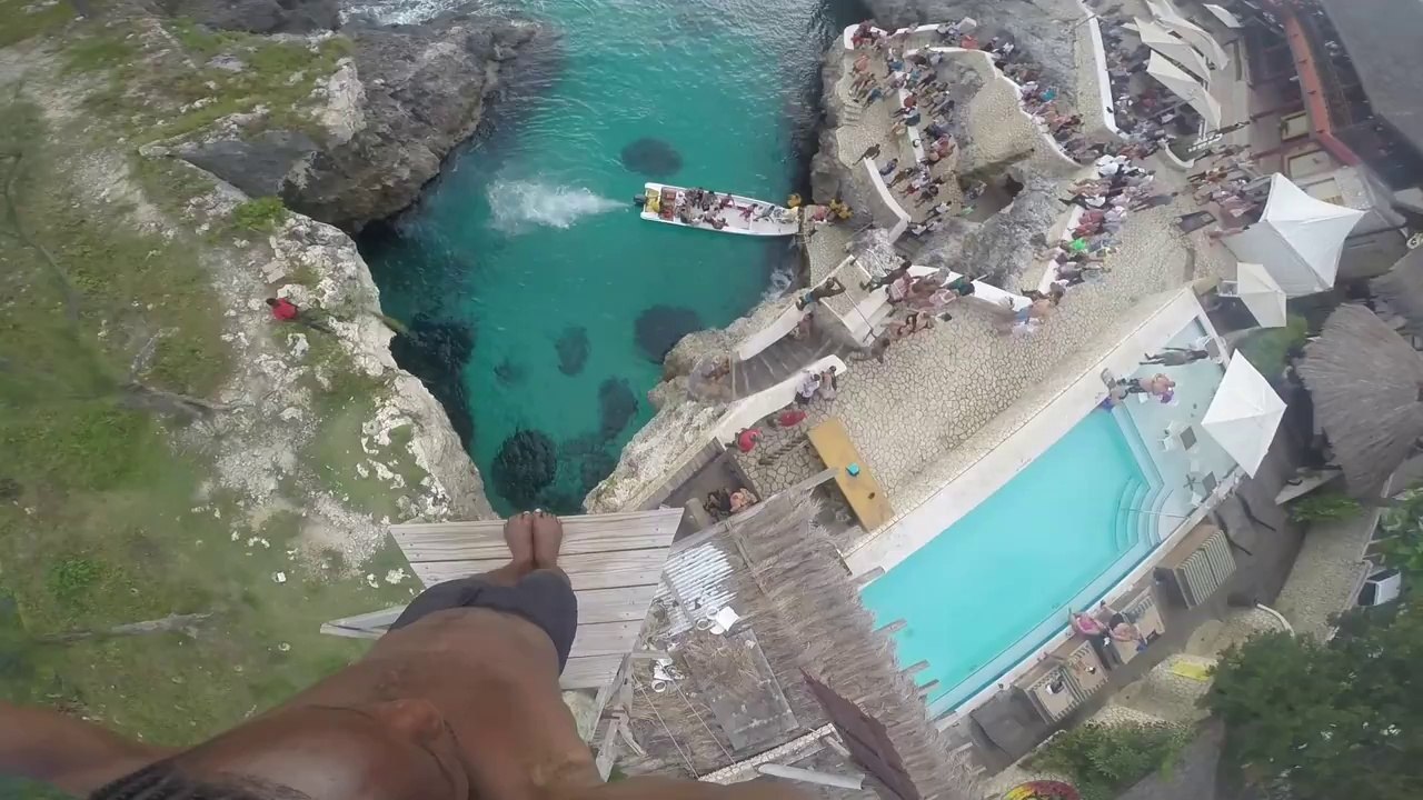 un saut complètement dingue !