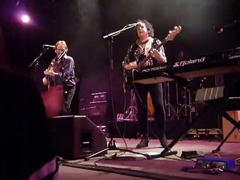 Jennifer Maidman w/Concert Murray Head (Biscarrosse, France, 2014-03-01)