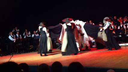 Extrait du spectacle de la Kevrenn Alré