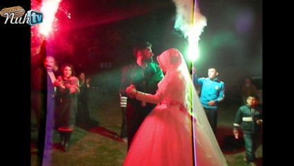 KÜRT MÜZİĞİNİN SEVİLEN SİMALARINDAN XOZAN REMZİ ELEŞKİRT'TE BİR DÜĞÜNE KATILDI