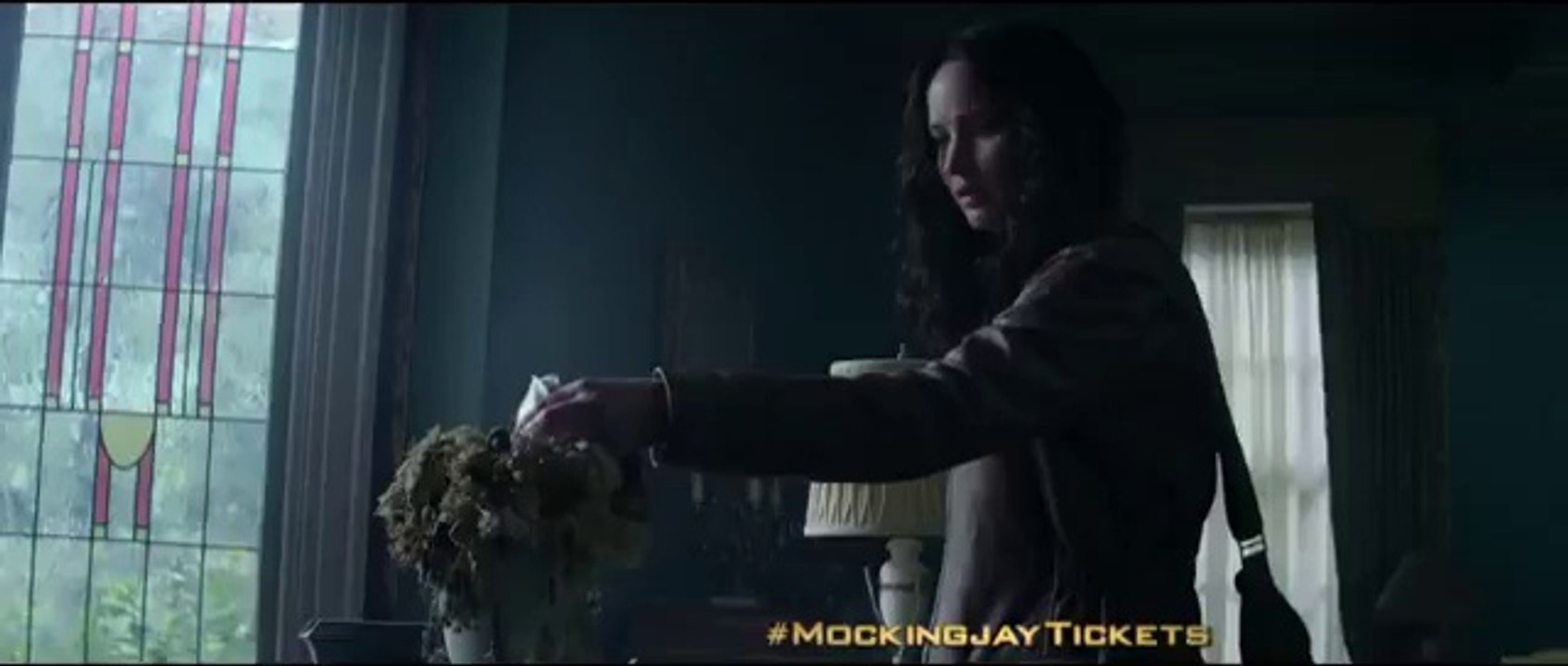 THE HUNGER GAMES 3 Clip _Return to District 12_