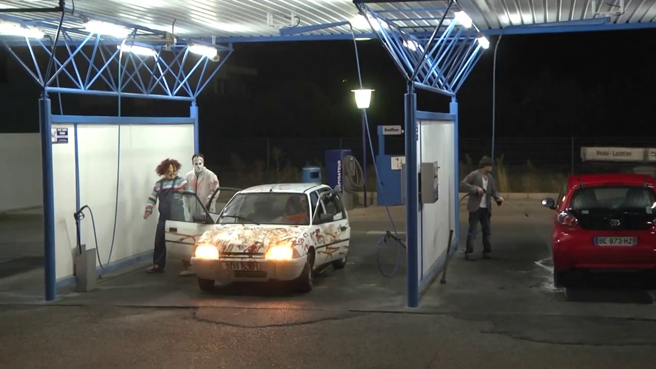 Halloween Prank (Rémi Gaillard)