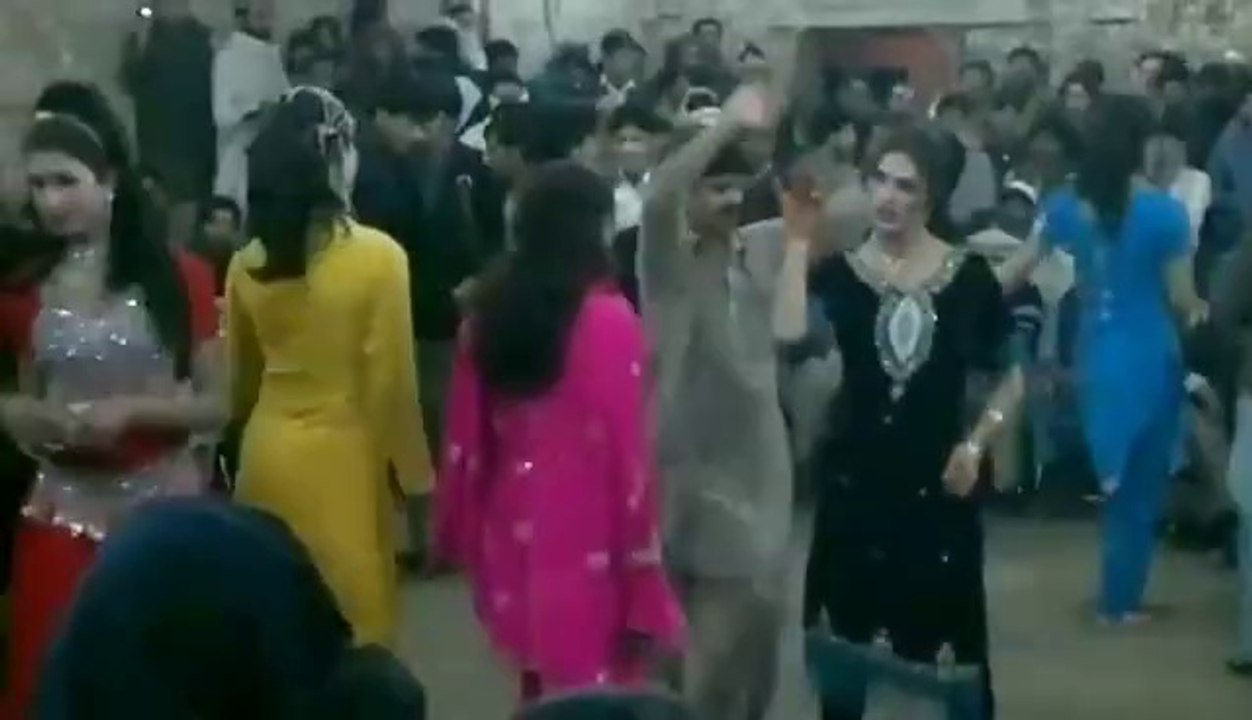 Pashto mast dance