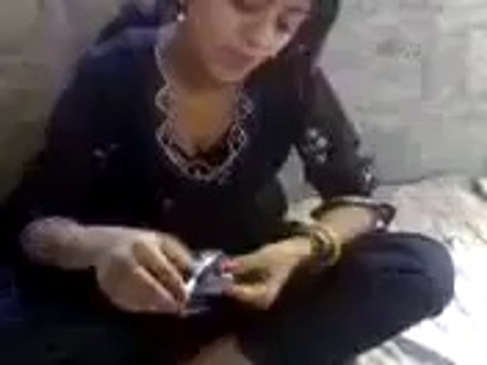Girl  geting Drugs funny