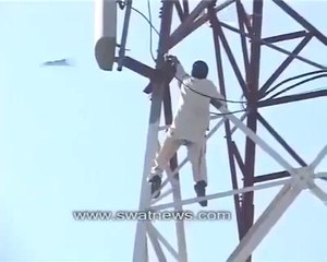 Brave pathan saving bird