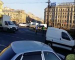 Un Russe tente d'agresser un policier au couteau et se fait renverser