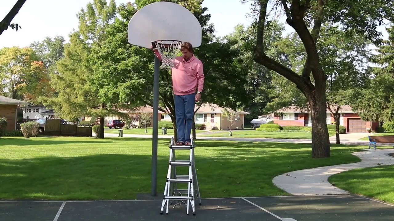 iPhone 6 vs iPhone 6 Plus Raw Drop Test!