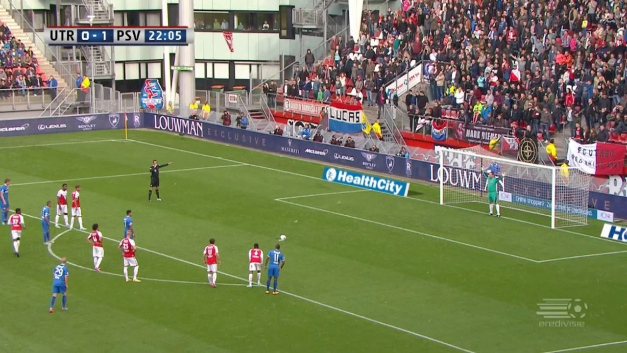 Kantersieg! PSV bleibt Spitzenreiter