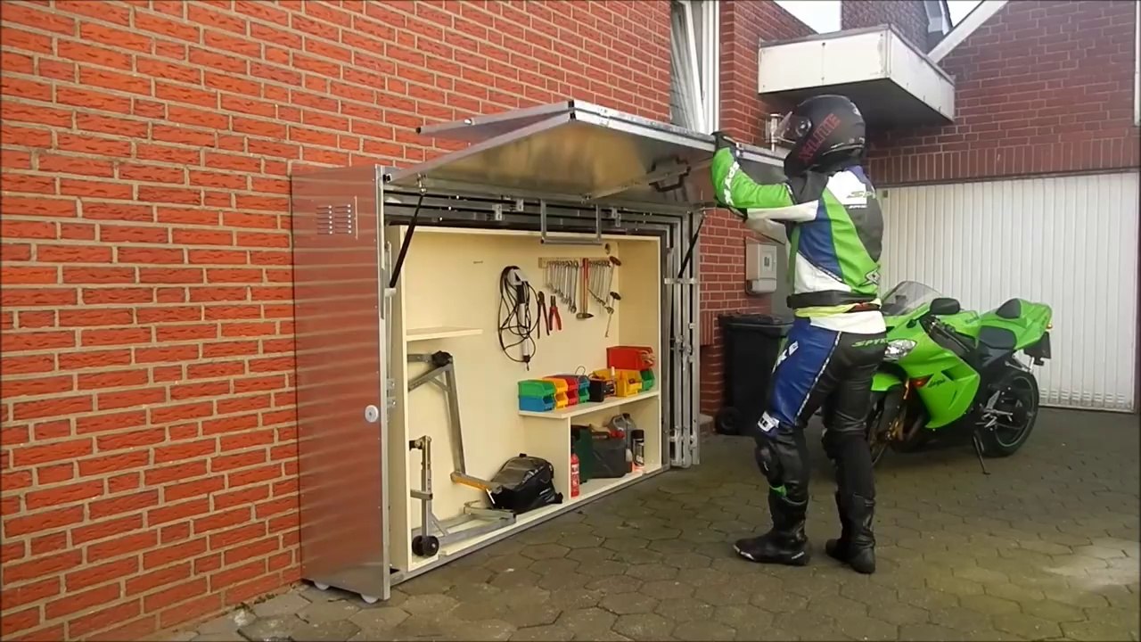 Daha önce böyle pratik ve Kullanışlı Motosiklet Garajı görülmemiştir