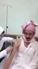 Shikoni se si reagon kur e merr inekcionin (SHARE)