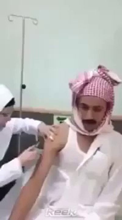 Shikoni se si reagon kur e merr inekcionin (SHARE)