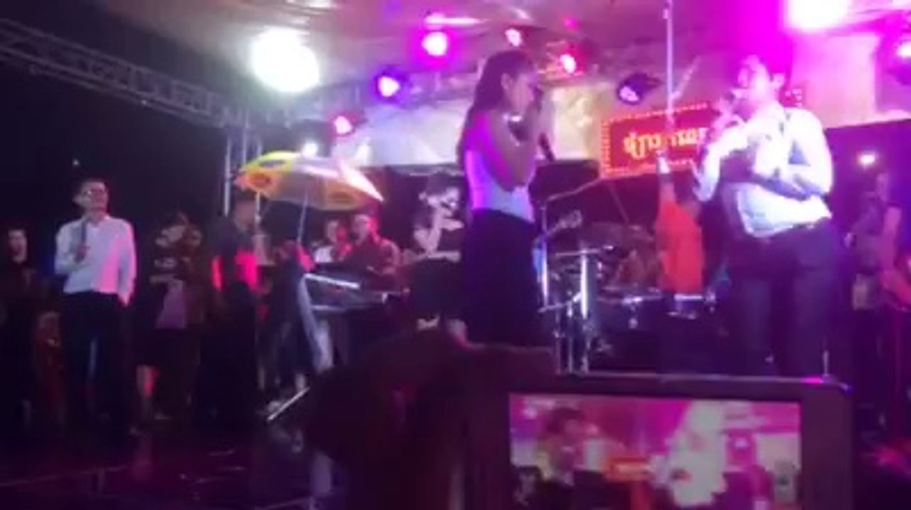 នាយ​ពាក់មី ប៉ះ​នាយ​ក្រឹម