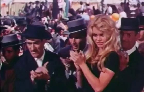 Brigitte Bardot danse le flamenco/dances flamenco dans La femme et le pantin (1959)