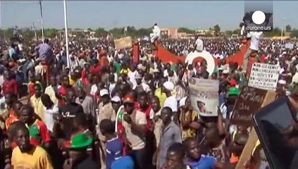 Burkina Faso: Gigantesco protesto contra alteração da lei a favor do Presidente