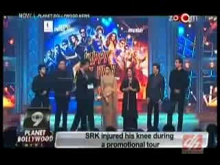 SRK Injured His Knee During A Promotional Tour 27th October 2014 www.apnicommunity.com