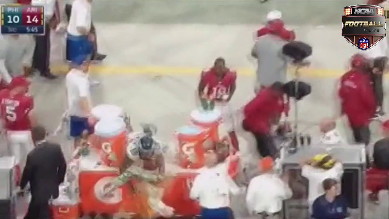 Jeremy Maclin passe à travers deux tables de Gatorade