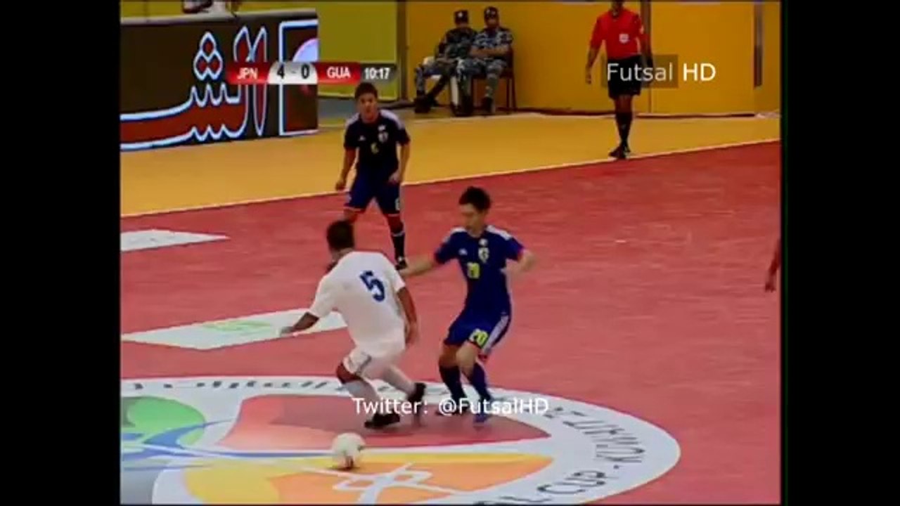 Futsal: il marque avec un coup du sombrero