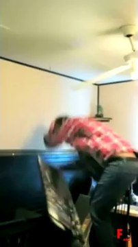 [+18 ~ Sexy Funny Girl]Almost beheaded by a Ceiling Fan