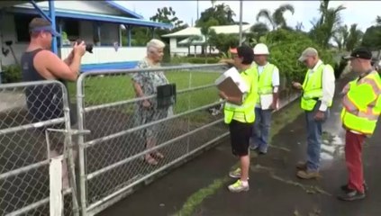 Des coulées de lave menacent la population à Hawaï