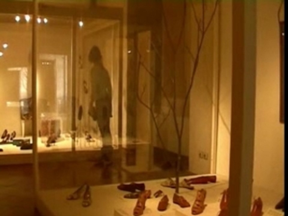 Amanda se mêle de chaussures
