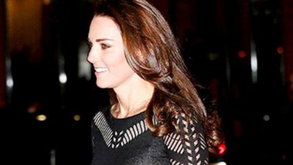 Télécharger la video: (Video) Kate Middleton Baby Bump | Duchess Of Cambridge Pregnant again | First Public Appearance