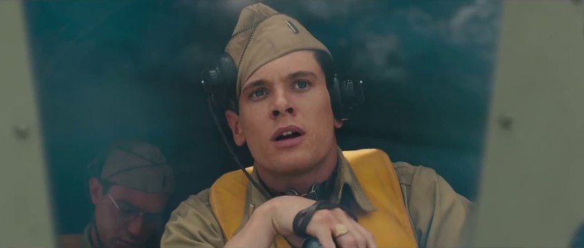 INVINCIBLE Bande Annonce VF # 2 (Angelina Jolie)