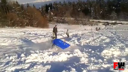 [+18 ~ Sexy Funny Girl]Snow slide faceplant - Fails World