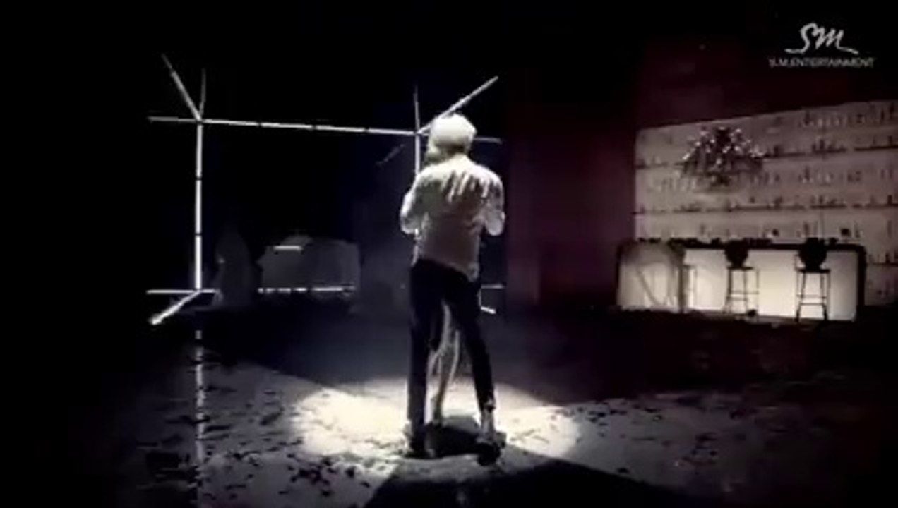 Super Junior - Evanesce Music Video