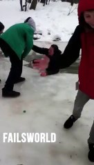 [+18 ~ Sexy Funny Girl]Girl Break Ice With Her Face Failsworld