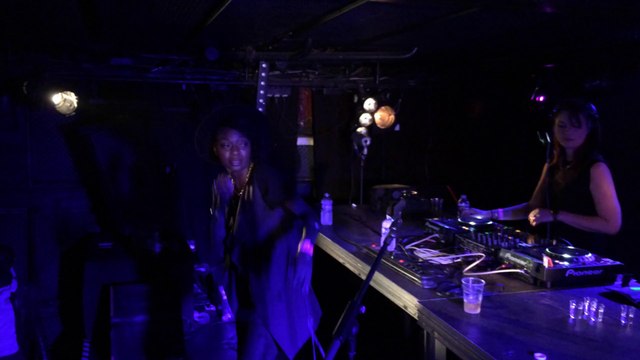 ISIS SALAM - Love Ain't Free (Live) @ Ghetto Hype / Paris (Le Batofar - 08/2014)