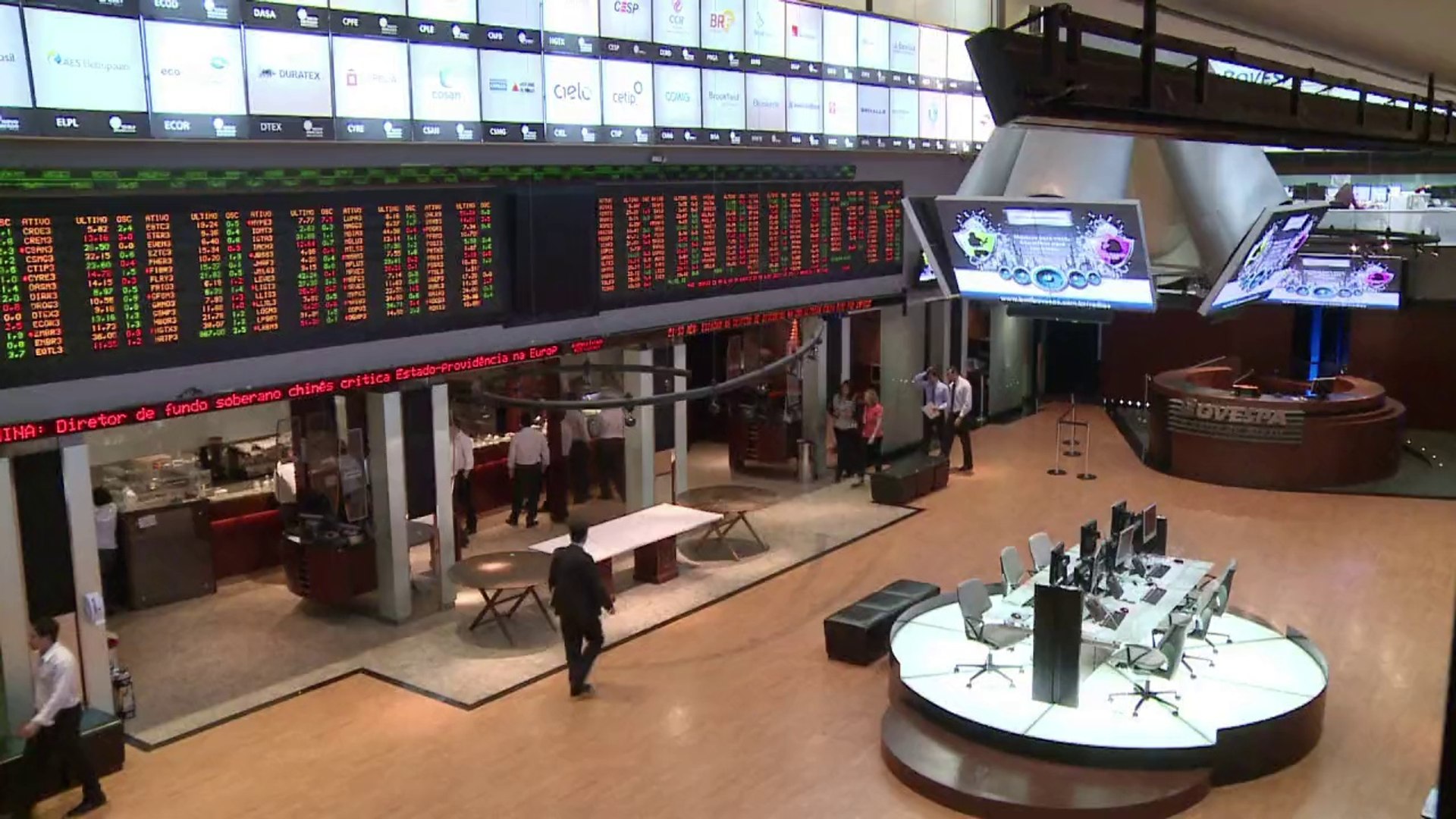Bolsa desaba e dólar sobe com vitória de Dilma