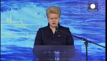 لیتوانی رهایی از وابستگی به گاز روسیه را جشن گرفت