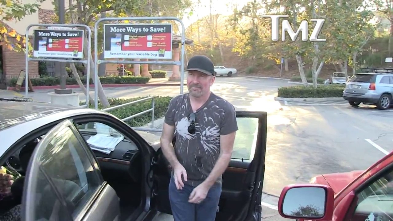 U2's The Edge -- Before You Bash Our New Album ... JUST LISTEN TO IT!.