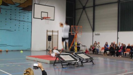 Spectacle Slam Jumpers (figure finale)