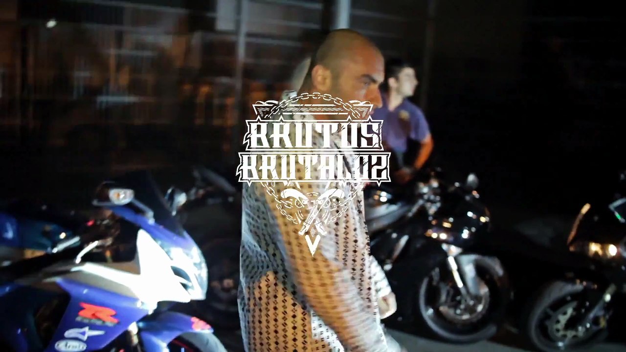 BRUTOS BRUTALOZ - FACEBOOK-KRIEG [PROD. BY DOEM BEATS]
