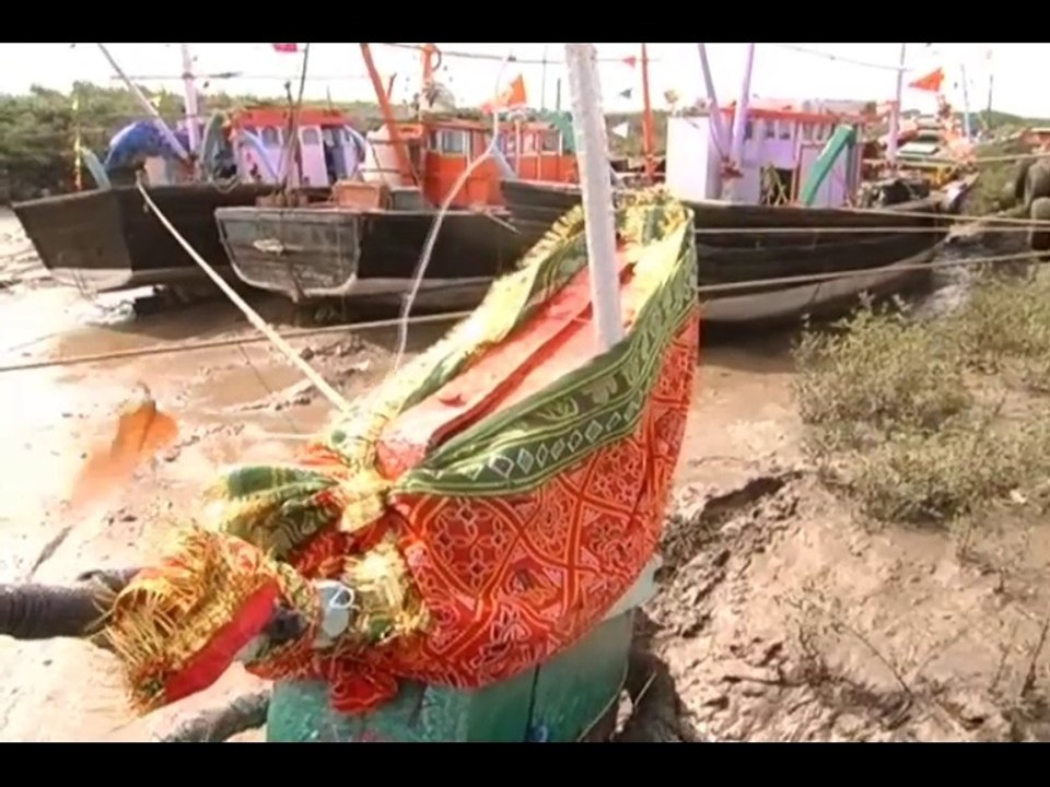 NAVSARI NILOFAR CYCLONE