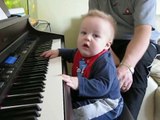 Frankie the Piano Playing Baby 6 Months Old!_youtube_original