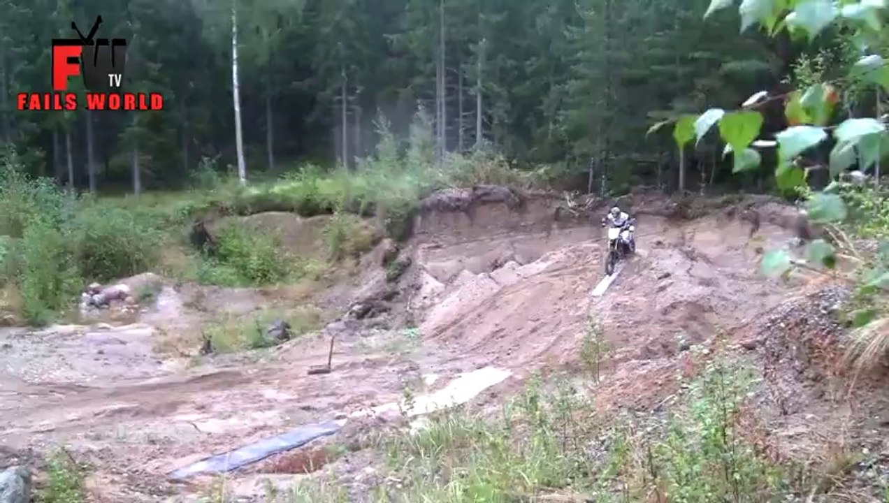 [+18 ~ Sexy Funny Girl]First Backflip Attempt Fail - Fails World