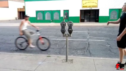[+18 ~ Sexy Funny Girl]Jump Over Parking Meter Fail - Fails World