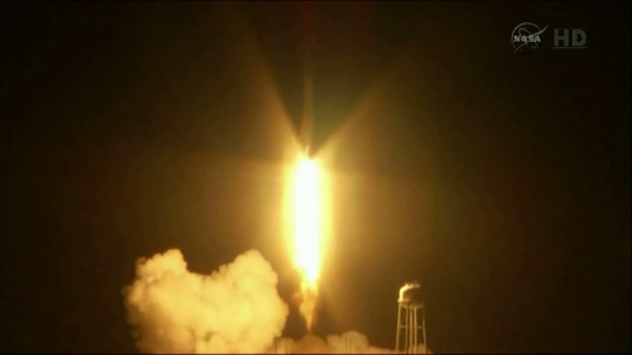 Une fusée de la Nasa explose au décollage
