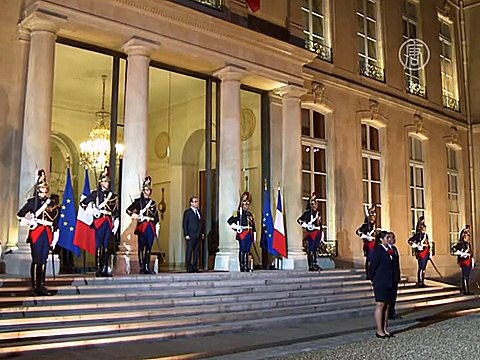 Главы Армении и Азербайджана встретились в Париже