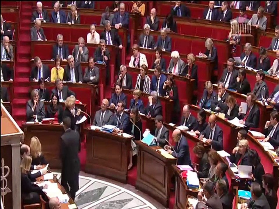 Question de Alain Chrétien sur la suppression des bourses au mérite